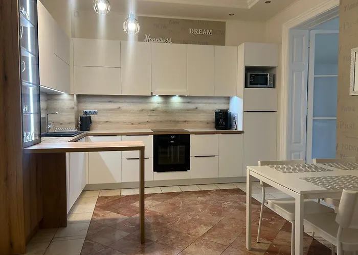 Leo Obchodna - Family Appartamento Bratislava